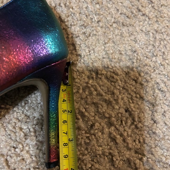 Betsey Johnson Bary metallic iridescent rainbow d’orsay stiletto bow heels sz7.5 - Picture 16 of 16